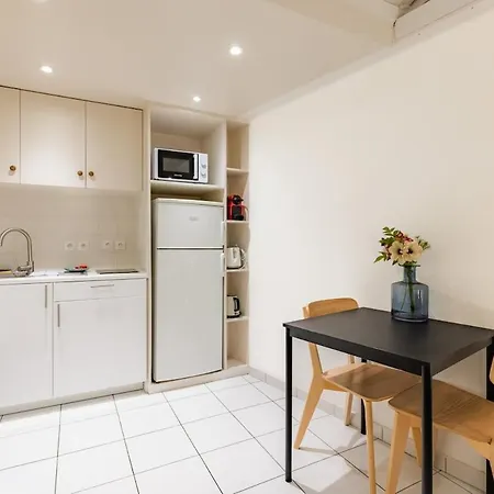 Cosy Sacre Coeur باريس